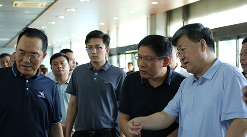 【新乡网】新乡市领导调研振动香蕉污视频APP产业链及企业上市工作